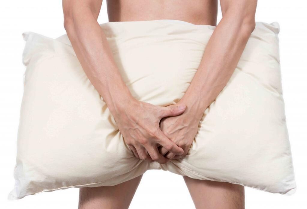 يمارس الرجل التمارين الرياضية لزيادة الفاعلية